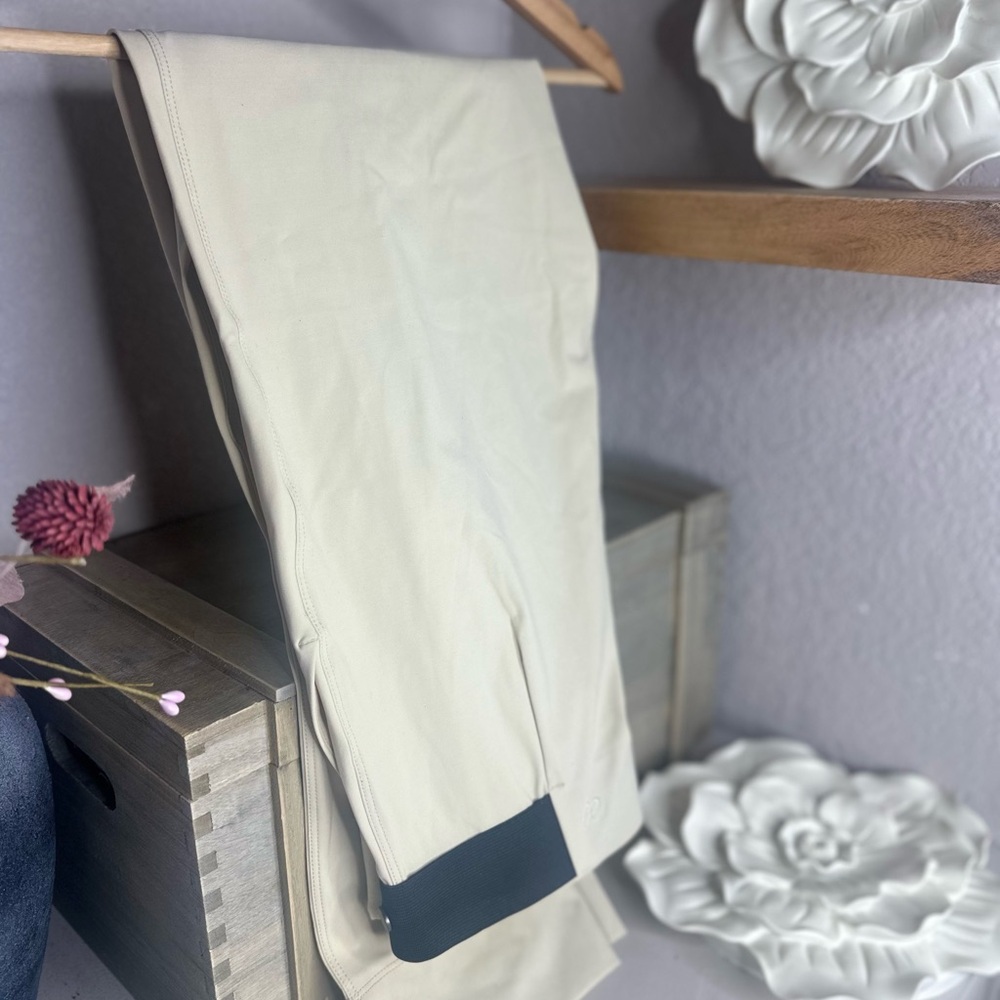 ADAY Beige Ankle-Length Pants - Picture 3 of 5